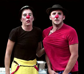 Sortir dans l'Oise- Spectacle Roule boules et fun'en bulles-Deux personnages clownesques se chamaillent, se réconcilient et apprennent peu à peu à se connaître-samedi 18 mai-Nouveau théâtre à compiègne en Picardie